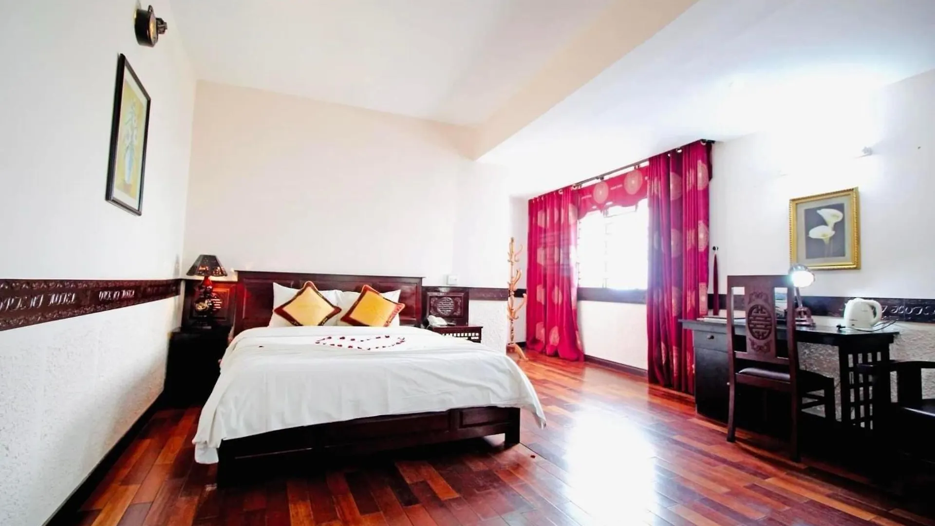 Phuong Dong Hotel Dn By -Bay Luxury Da Nang Vietnam